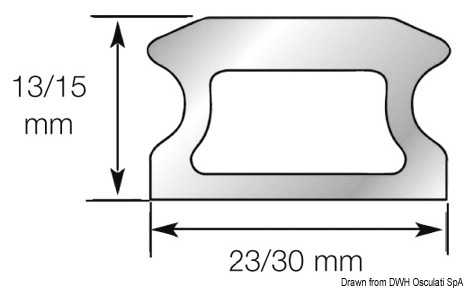 Rail percé 2 Longueur 3026mm Largeur 30mm hauteur 15mm Fixation M8